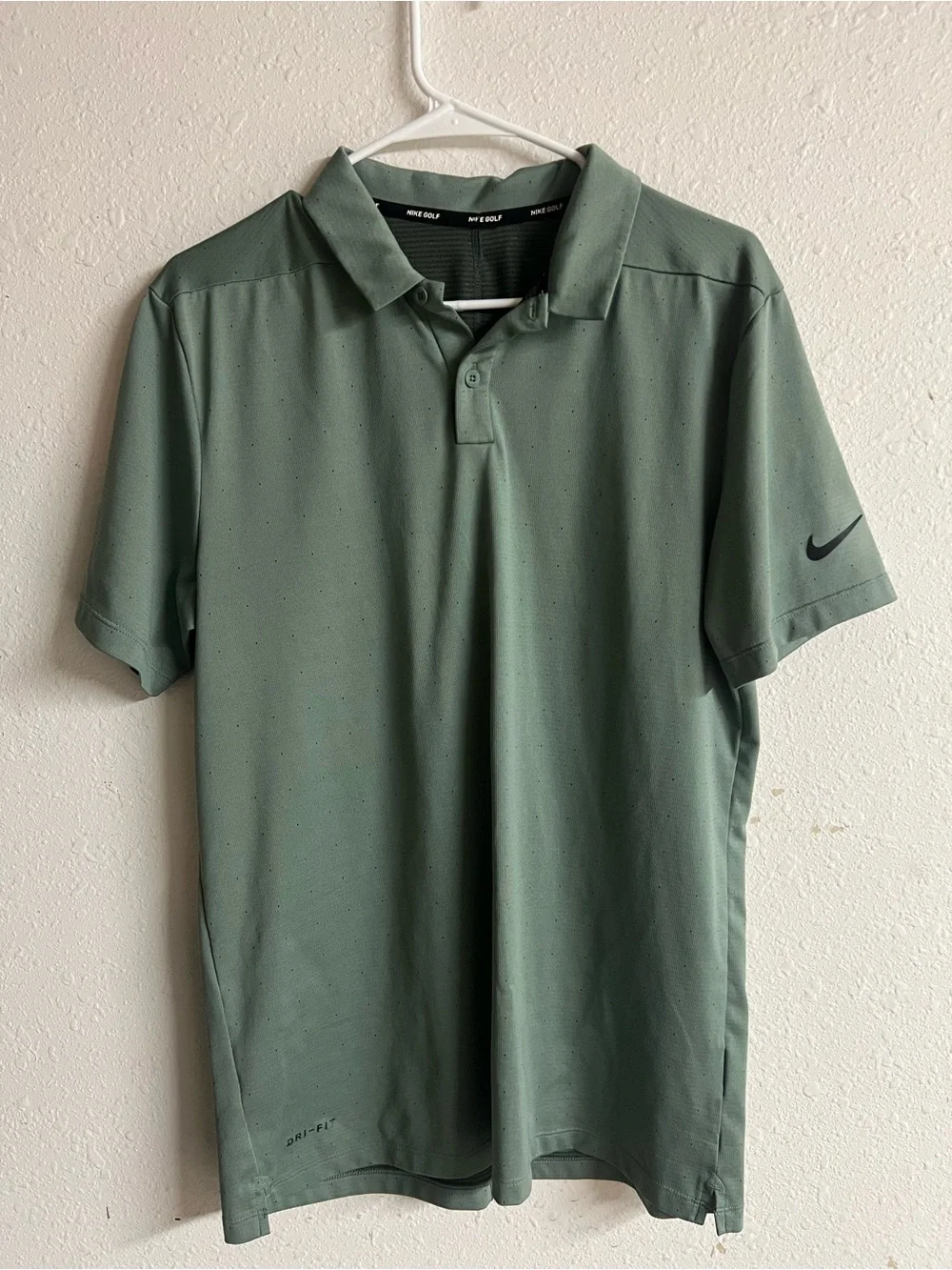 Nike Men’s Sage Green Polo with Subtle Dots